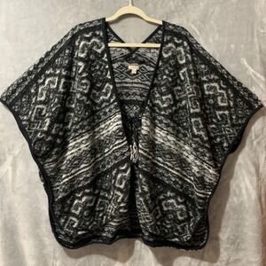 Lucky Brand Black White Geometric Print Poncho One Size Cozy Casual Cabincore